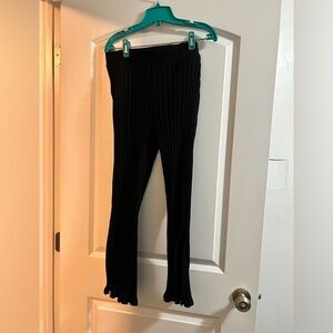 Eileen‎ Fisher ribbed black pants with ankle slit and lettuce hem